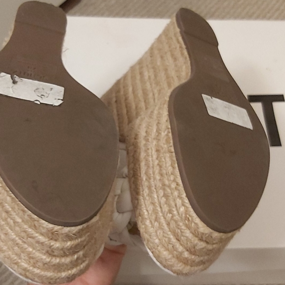 COPY - SCHUTZ Dyandre Platform Heels - Picture 3 of 4